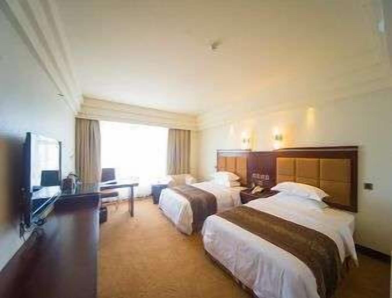 Отель Ramada Chengdu North Номер фото